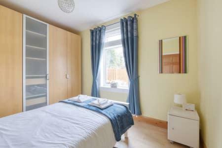 Crewe - 2 Bed, Free Off Street Parking And Private Garden Appartement Édimbourg